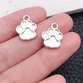 Polished silver alloy dog paw print charm pendant for DIY jewelry making and crafts - Bright Silver Striped Paw 14x12mm (20636)