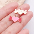 Herzanhänger aus Legierung in Rosa mit goldenem Tropföl-Detail für DIY-Schmuck - Rosa Emaille Herz Süßigkeit / 10.5x18x1mm (25204)