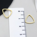 Orecchini a triangolo cavo in acciaio inossidabile dorato lucido, misura 1,5 cm - Oro