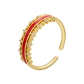 Detail eines 18k vergoldeten verstellbaren Rings mit roter Emaille und Zirkonia-Akzenten - Einstellbar Offen / Rot