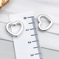 Polished silver hollow heart beads for DIY jewelry making with metric ruler measurement - Hollow Perforated Peach Heart Style (23287) / 14x12mm