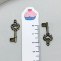 Vintage bronze heart skeleton key charms in zinc alloy for DIY jewelry necklaces - Flower Key Style (788) / 1.2cm x 2.8cm