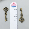 Antique bronze heart-shaped hollow key pendant for DIY jewelry crafts 4.2cm length - Key Style (4857) / 1.4cmx4.2cm