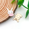 Cute cartoon rabbit alloy pendant with pink oil drip finish for DIY keychains - White Bunny Lying on Carrot (17506)
