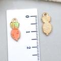 Cartoon carrot shaped alloy pendant with orange oil drip finish for DIY accessories - Orange Enamel Carrot Style (23080)