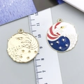 DIY Anhänger zum US-Unabhängigkeitstag mit Adler und Emaille in Rot Weiß und Blau - KC Gold Weiß Emaille Runder Adler (23537)