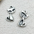 Cat shaped DIY jewelry pendant in antique silver finish with textured back for bracelets - Small Sized Kitten (6153) / 1个装 (11x17mm) / Antique Silver