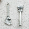 Antique silver broom pendant made of alloy for Halloween DIY jewelry making - Broomstick (10877) / 1 Piece (10x31mm) / Antique Silver