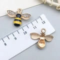 Colgante abeja accesorio joyería DIY en esmalte amarillo y pedrería para collares - Abeja de Esmalte Amarillo (11872)