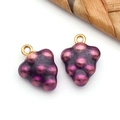 Vue macro de breloques raisins 3D avec anneaux dorés pour création de bijoux - Pendentif Raisin Violet (T1612)