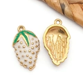 Pendentif fraise 3D en émail blanc et or pour la création de colliers et boucles d'oreilles - Pendentif Fraise Blanche - Plat (T1616)