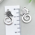 Silver seahorse charms with black enamel dots for DIY jewelry making 1.8cm - Ocean Seahorse Shape (22305)