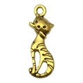 Vintage gold cat alloy pendant with detailed stripes and hanging loop for DIY jewelry - Striped Cat (20595)