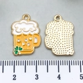 Deux breloques chopes de bière trèfle en émail jaune et blanc pour la création de bijoux - Chope de Bière Trèfle Or KC Jaune (21830)