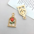 Ciondoli a forma di rosa in lega placcata oro con smalto rosso e design traforato - Rosa Rettangolare Rossa (9x18mm) (12297)