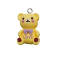 Gelber Bär-Anhänger aus Harz mit lila Love-Schriftzug und Schleife für DIY Schmuck - Gelber Bär