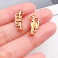 Goldener kleiner Trompetenanhänger aus Metall für DIY Musikinstrumenten Schmuck - Musikinstrument Trompete (20944)