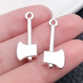 Pendentifs en forme de hache en alliage argenté brillant pour création de bijoux DIY - Style Hache (20413)