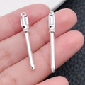 Pendentifs tournevis créatifs en alliage argenté pour bijoux DIY et porte-clés en main - Style Tournevis (20414)