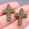 Detail von Vintage Bronze Kreuzanhängern mit Rebenrelief für DIY Schmuckstücke - Gemustertes Kreuz Stil (20307)