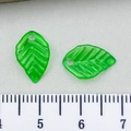 Cuentas de hojas verdes de acrílico para joyería DIY con texturas de vetas reales - Hoja Pequeña (22157) / 1 Pieza (13x8mm) / Verde