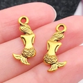 Colgantes de sirena dorada en aleación con textura de escamas para joyería DIY - Sirena Vista de Espalda Oro Antiguo (8900)