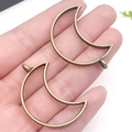 Antique bronze crescent moon alloy pendant frame for DIY jewelry making accessories - Ancient Bronze Moon Frame (10485)
