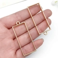 Handgehaltener goldener Rechteck-Anhänger für DIY-Harzschmuck und Bastelarbeiten - KC Gold Langstreifen Stil