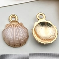 Pendentifs coquillages en émail rose et alliage doré avec échelle de taille graduée - Style Coquille Blanche (8607)