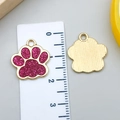 Colgante de huella de perro con purpurina rosa en aleación dorada para joyería DIY - Huella de Animal KC Dorada con Brillo Rosa Fucsia (23325)
