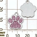 Colgantes de huella con purpurina púrpura en acabado plateado para bricolaje DIY - Huella de Animal K Blanca con Brillo Rosa (23334)