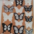 18er-Set 3D-Schmetterling-Wandaufkleber in Schwarz-Weiß mit Silberglitzer zur Dekoration - Schwarz-Weiß-Muster (H-Z-101)