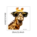 Detaillierte Maße des Giraffen-Wandtattoos mit Sonnenbrille, Modellnummer BSTP-0007 - Lächelnde Sonnenbrille Giraffe (BSTP-0007 Bedruckt) / 29x30cm