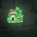 Adesivo murale fluorescente con casa a fungo, scoiattolo e farfalle al buio completo - 30*25cm / Verde