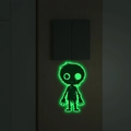 Leuchtender grüner Glow-Effekt von Zombie-Jungen Aufkleber auf dem Heim-Lichtschalter - Grüner Leuchtstil (MG-YK014)