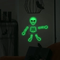 Leuchtende Halloween Skelett Aufkleber mit Glow in the Dark Effekt um den Lichtschalter - Fluoreszierendes Grün