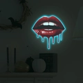 Lichtgevend rode lippen neonbord met blauwe omtrek en druppeleffect voor wanddecoratie - Blauw Lichtgevende Lippen (MG-YP098)
