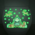 Adesivi natalizi luminosi con renne e albero sul coperchio del water al buio - 24x24cm / Verde