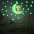 Adesivi murali luminosi con gufo sulla luna e numerose stelle fluorescenti - MG-YP001 Verde Luminoso / 30*40cm