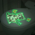 Adesivi gatti e farfalle fluorescenti che brillano al buio su coperchio del WC - Luce Verde (MG-YM003) / 20*30cm