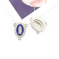 Pendentif ovale Vierge Marie en argent avec émail bleu, strass et quatre connecteurs - Connecteur Trois Trous (15318) / Bleu royal