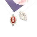 Ovale zilveren Maria-verbinding met rood email en strassteentjes voor DIY-sieraden - Tweegaats Connector (15329)