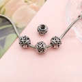 Silver vintage hollow cloud pattern beads on snake chain bracelet with floral background - Hollow Cloud Style (16481)
