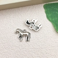 Antique silver horse charms for DIY jewelry making featuring vintage metal finish - Animal Horse (11321) / 15x12mm