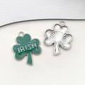 Pendentif trèfle en émail vert avec texte Irish et breloque en métal argenté - Style Trèfle Chanceux IRISH (18454) Pendentif Uniquement (Sans Chaîne)