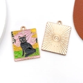 Pendentif tarot chat noir Temperance en émail avec dos soleil doré gravé - Style La Tempérance (18578)