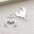 Antique silver bat charms in alloy for Halloween DIY jewelry making with front and back view - Small Bat (B297)