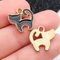 Pendentifs chat en émail noir et alliage doré pour création de bijoux Halloween - 12x12mm / Chat au Dos Arqué Émaillé Noir (9938)