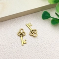 Vintage golden alloy key pendant with clover handle for DIY jewelry making sets - Key Shape (11374)