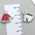 Pendentif bonnet de Noël avec émail et cristaux pour création de bijoux DIY - Style Bonnet de Noël (14316) / Rouge